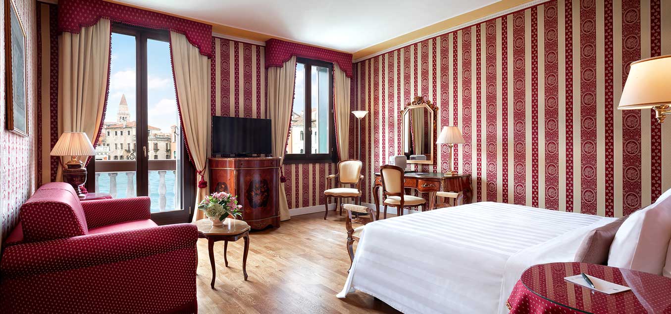 Exclusive-Room