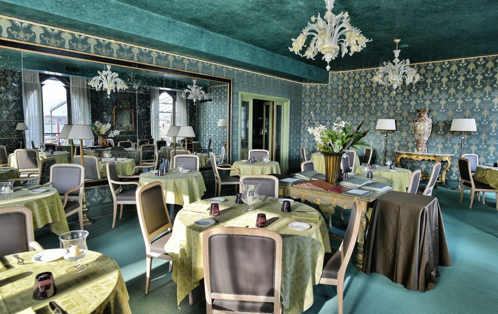 Restaurant-1-1024x646