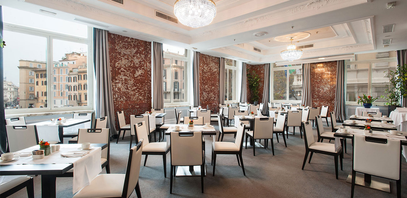 Breakfast-room-Bernini-Bristol-Rome