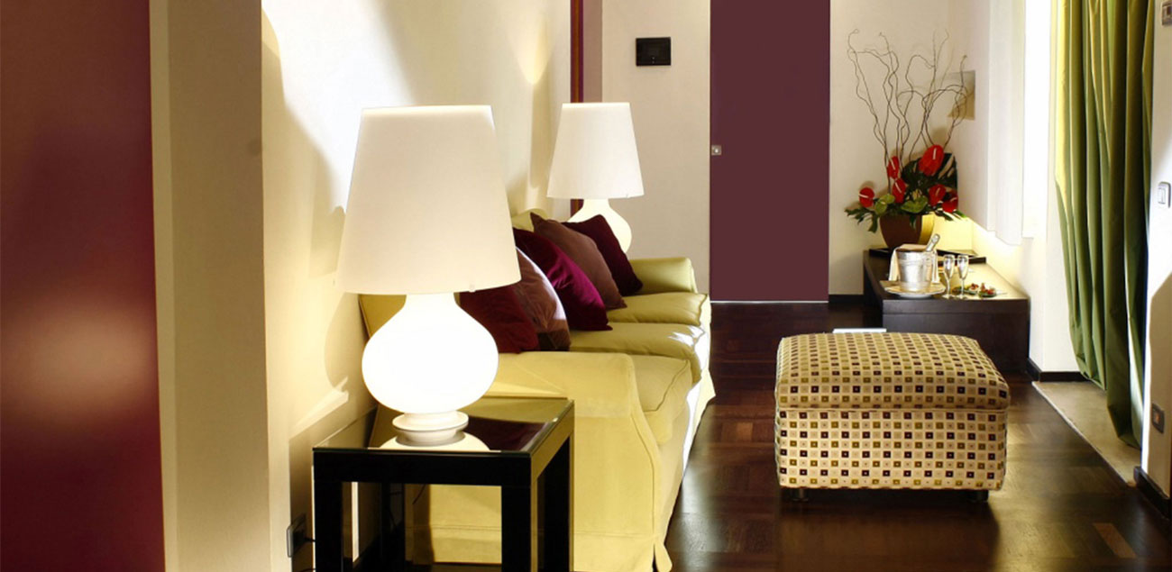 Salotto-Deluxe-Suite-Bernini-Bristol-Rome-Italy